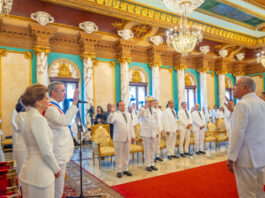 Abinader juramenta a nueve ministros; los demás se consideran confirmados en los cargos