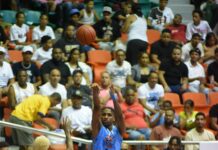 Titanes asfixian con su defensa a los Metros