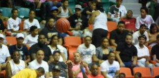 Titanes asfixian con su defensa a los Metros