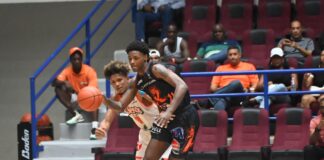 Carter se crece en triunfo de los Reales ante los Cañeros