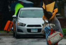 El huracán Milton toca tierra y golpea Florida con vientos extremos e inundaciones masivas