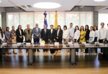 Águilas Cibaeñas y PUCMM firman convenio para facilitar pasantías a estudiantes