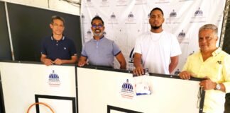 MIDEREC entrega tableros, aros y mallas de baloncesto para el club 16 de Agosto