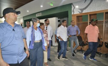 Ministro de Deportes supervisa remodelación en el Tetelo Vargas