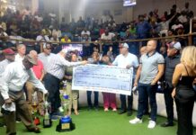 Coliseo Gallístico y Luis Alonzo hacen donación al Hospital de Niños con Cáncer