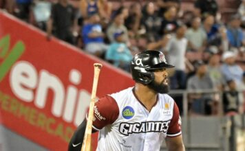Carlos Peguero pega el hit de oro y los Gigantes vencen al Licey