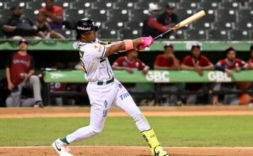 José Barrero decide victoria de las Estrellas en extrainnings