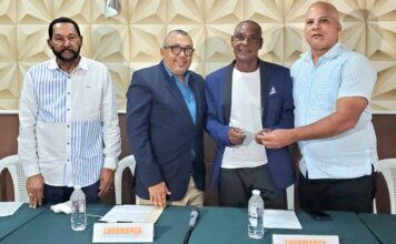 ACD reconoce al ex-grandes ligas José Báez