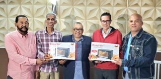 Sandro Fabián y Víctor Santos son Peloteros Estrella de la Semana