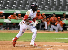 Estrellas vencen a los Toros y escalan al segundo lugar