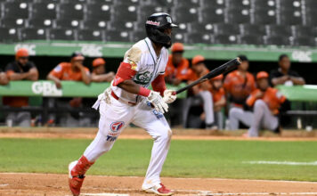 Estrellas vencen a los Toros y escalan al segundo lugar