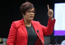 El descarado copy-paste de Josefa Castillo para comprar la Tahoe más cara en INAIPI