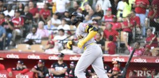 Águilas aplastan al Escogido