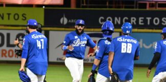 Licey remonta y vence al Escogido en dramático choque
