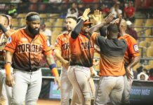 Toros sacan los bates y vencen al Escogido