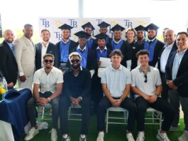 Tampa Bay Rays celebra su primera graduación de jugadores bachilleres en RD