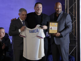 Karim García y Álvaro Ley son exaltados al Pabellón de la Fama de la Serie del Caribe