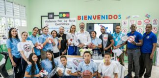 INEFI entrega utilería al Liceo Rafael Tomás Fernández Domínguez en SFM