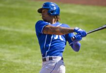 Estrellas firman al campocorto Adalberto Mondesí