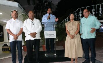Dirigentes y ex-incumbentes de Los Prados rinden tributo a Johnny Marte