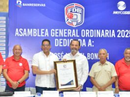 José Miguel Bonetti es reconocido por FEDOMBAL en su Asamblea Anual