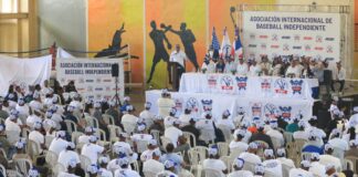 AIBI comparte iniciativas con autoridades y entrenadores de Peravia