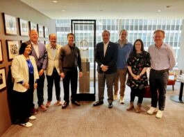 Oficina del Comisionado de MLB recibe a delegación del INEFI