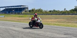 Persio López se impone con poderío en las motos del GP Yokohama