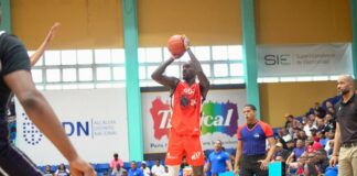 Leones doman a Marineros con actuación estelar de Burrell