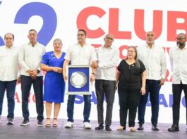 Club San Lázaro reconoce a Rafael Uribe en su 62 aniversario