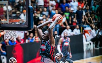 Indios aseguran su clasificación tras batir a los Reales