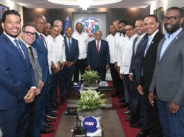 AIBI visita al Congreso en defensa del talento criollo del béisbol