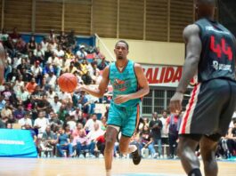 Montero lidera ataque de Titanes sobre Leones