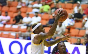 Metros aplastan a los Indios y terminan en la cima