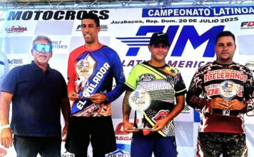Lora y Pavone conquistan el VMX Internacional en grande
