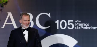 El Rey elogia el periodismo frente al «ruido» y la «simplificación»