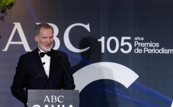 El Rey elogia el periodismo frente al «ruido» y la «simplificación»