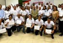 Margarita Jáquez llama a jóvenes poner en práctica sus conocimientos