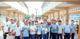 INEFI entrega útiles deportivos en Escuela San Francisco