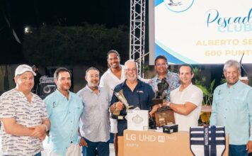 Alberto Serra se alza con la Copa Rotativa en el Marlin Azul