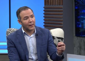 Manipulación y clientelismo social del gobierno del PRM