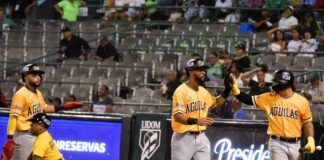 Águilas remontan y vencen a las Estrellas en reanudación de LIDOM 2025-2026