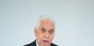 UNICARIBE presenta nuevo Rector 2025–2027 y reafirma su compromiso con la innovación educativa En la gráfica, el nuevo rector de UNICARIBE, presentado en el acto solemne, doctor Ricardo A. Ramírez Mendoza.