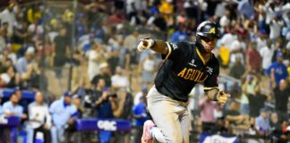 Águilas superan al Licey en extrainnings