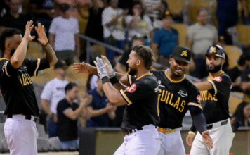 Águilas se consolidan en la cima al vencer a los Gigantes