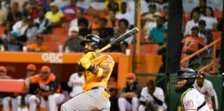 Águilas vencen a los Toros con ofensiva y sólido pitcheo