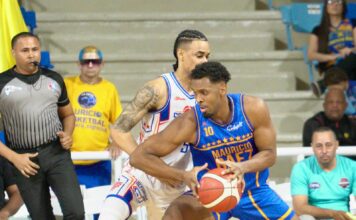 Mauricio Báez toma la delantera ante San Lázaro en inicio de Semifinal B