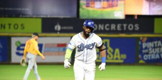 Rojas Jr. saca la bola en paliza del Licey sobre las Águilas