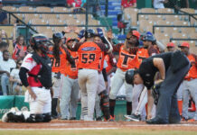 Toros desatan ofensiva y apabullan al Escogido