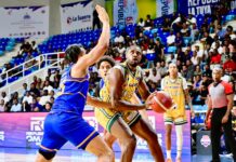 San Carlos golpea primero en la final del TBS Distrito 2025